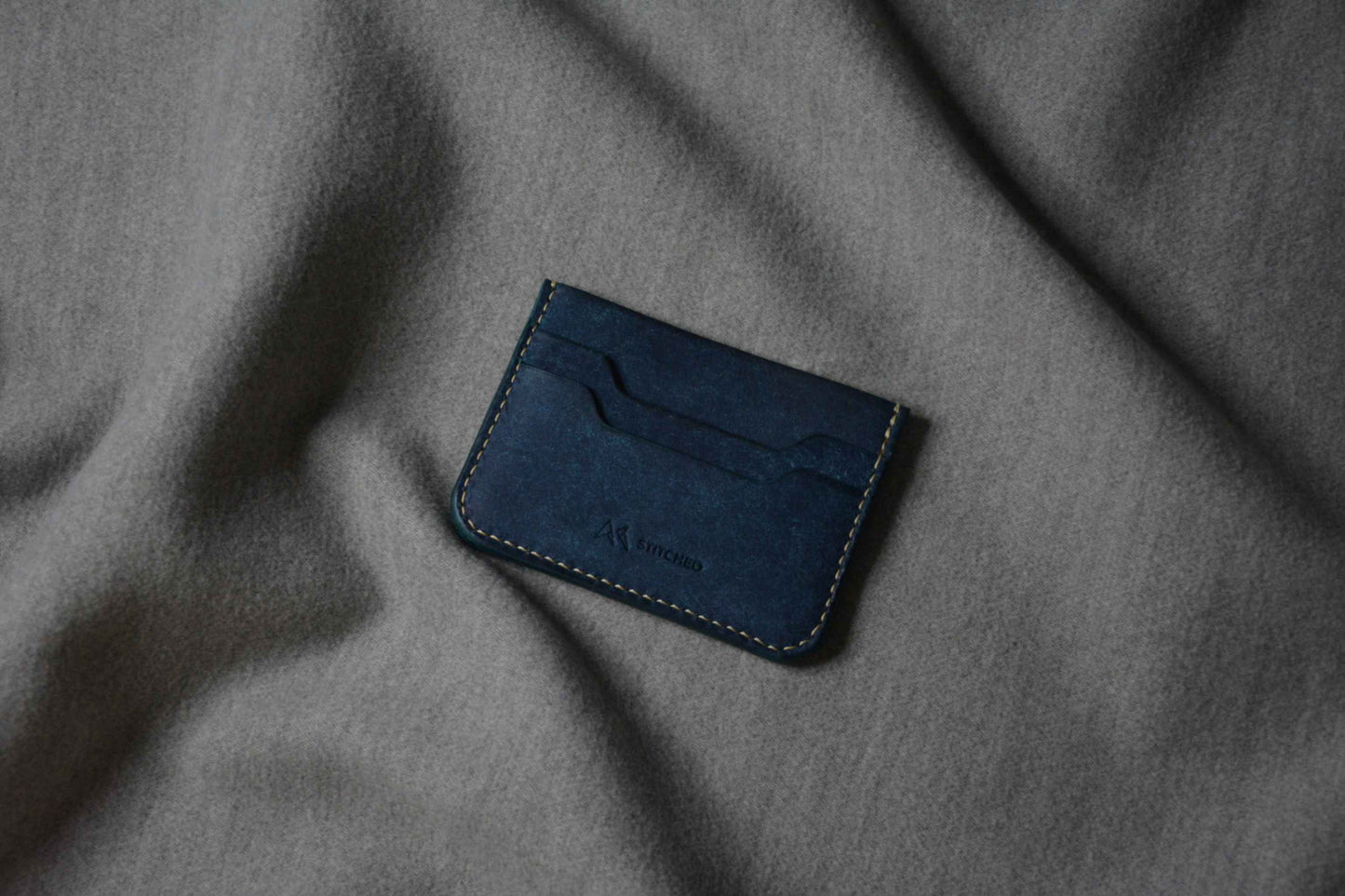 Card Holder H1