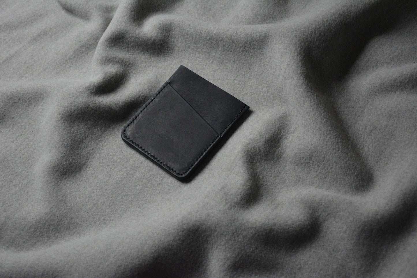 Card Holder "Flow"