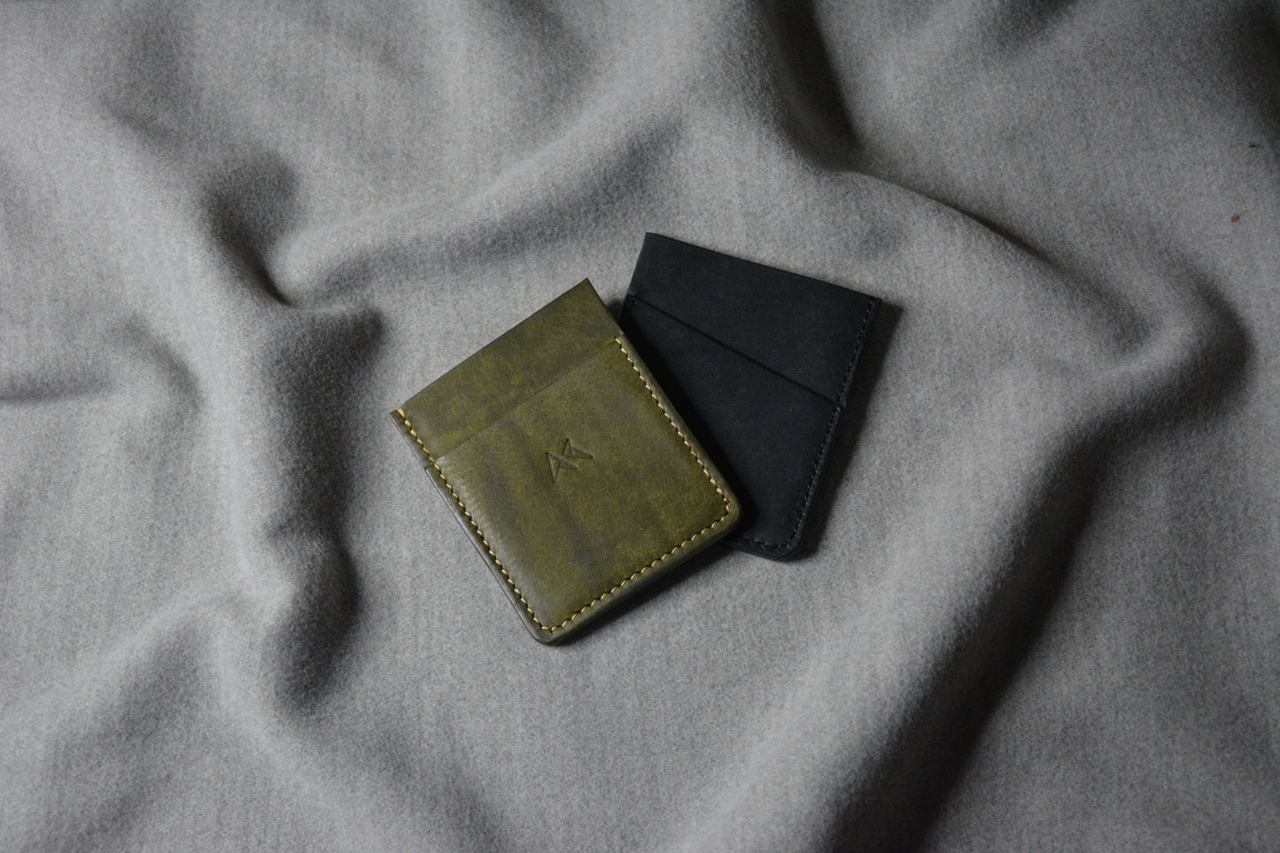 Card Holder "Flow"