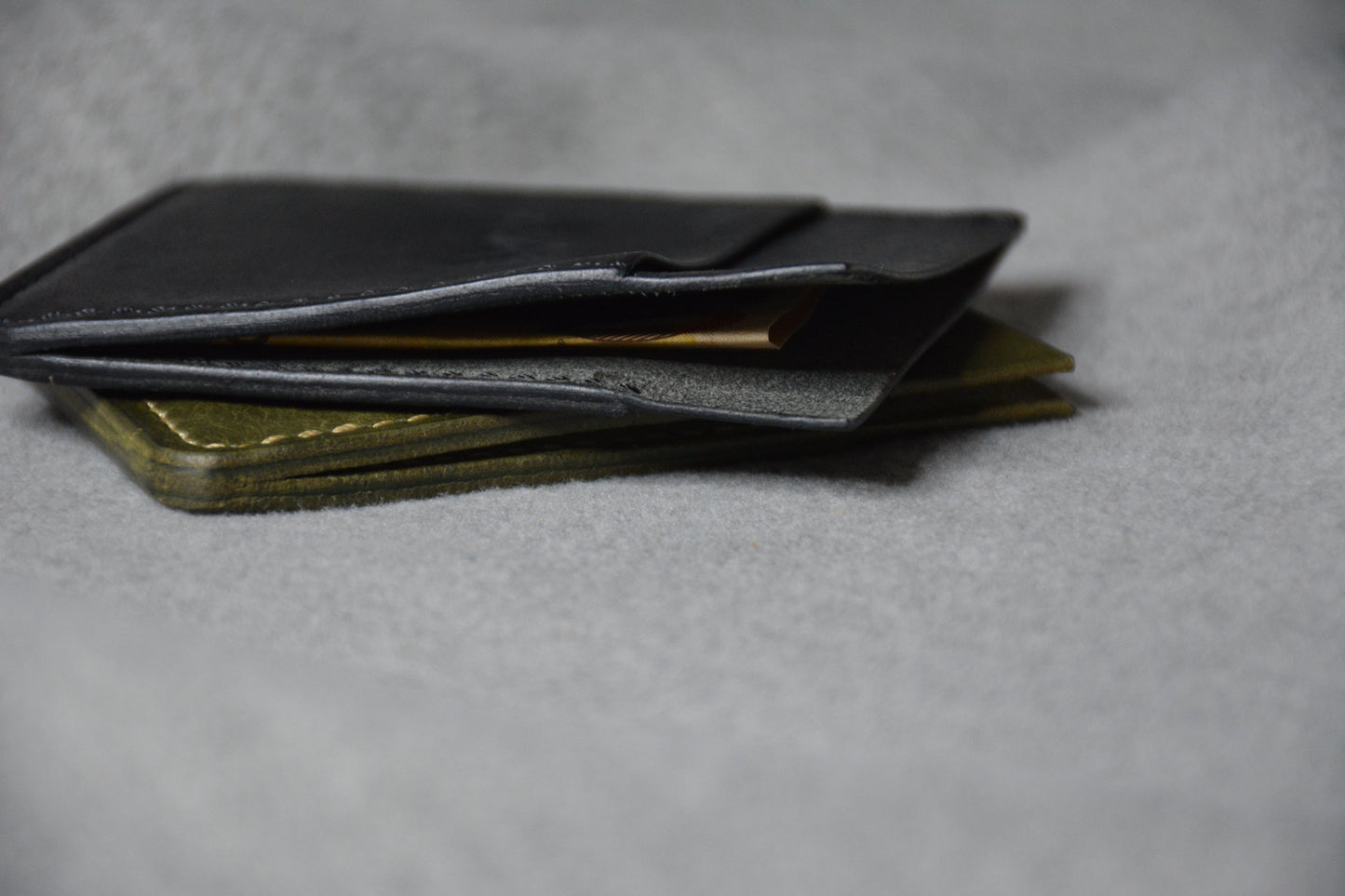 Card Holder "Flow"
